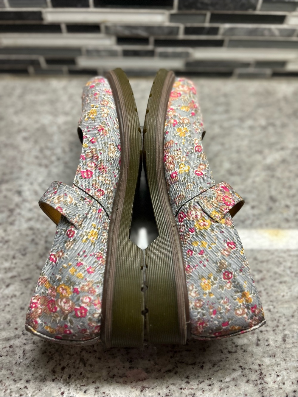 Dr martens Floral Mary Jane Platform Shoes - Pink & Yellow on Gray size 10 - Picture 4 of 9